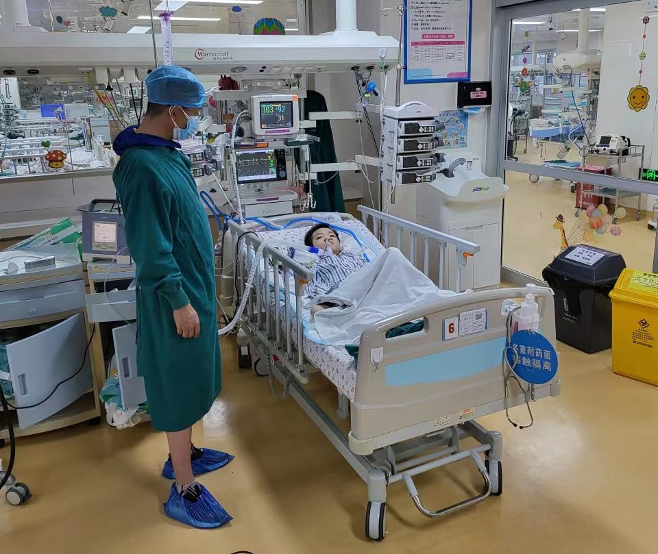 雷山县跨省救护车出租公司